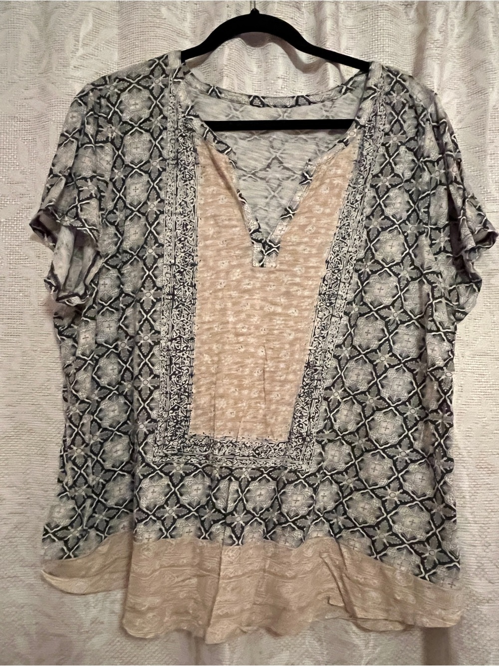 Lucky brand Women’s Short Sleeve Patterned Peasant tunic Top in Beige & Gray 2x